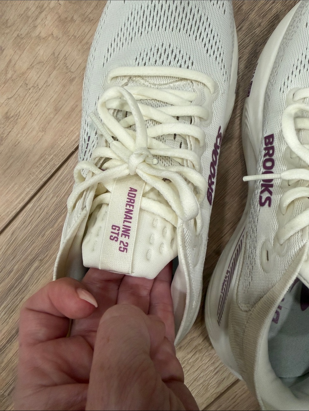 Brooks Women’s Cream & Magenta Running Sneakers - Picture 6 of 16